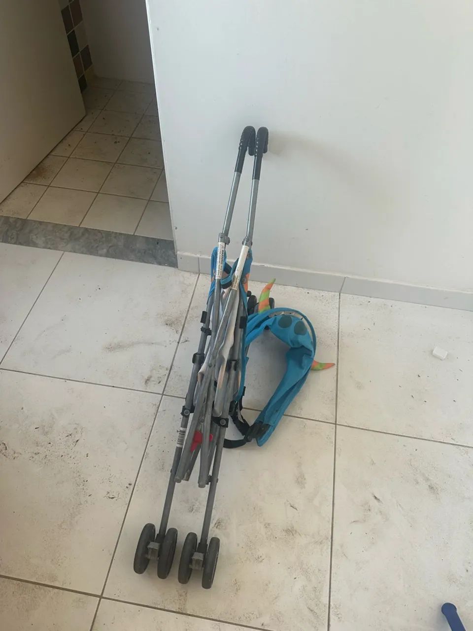 Carrinho de bebe guarda chuva - Foto 3