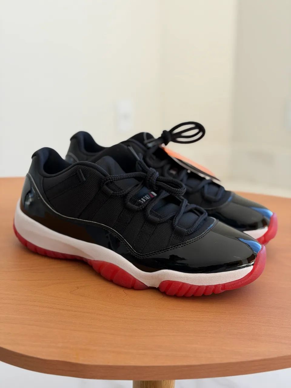 Air Jordan 11 Bred 42