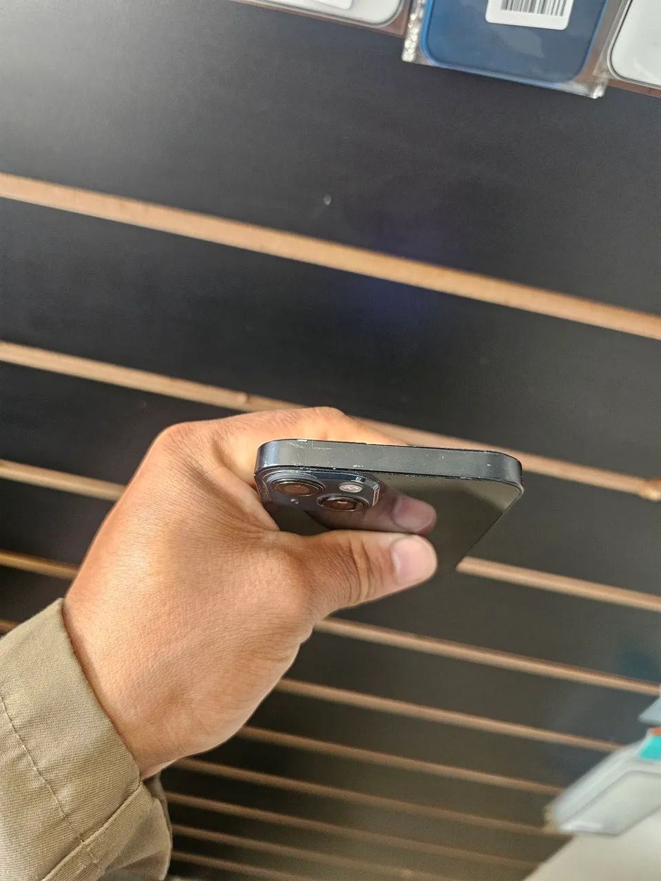 IPHONE 13 COM 128 GIGAS - Foto 3