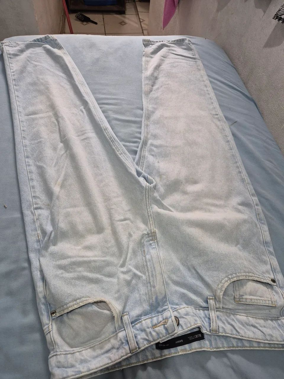 Calça usada