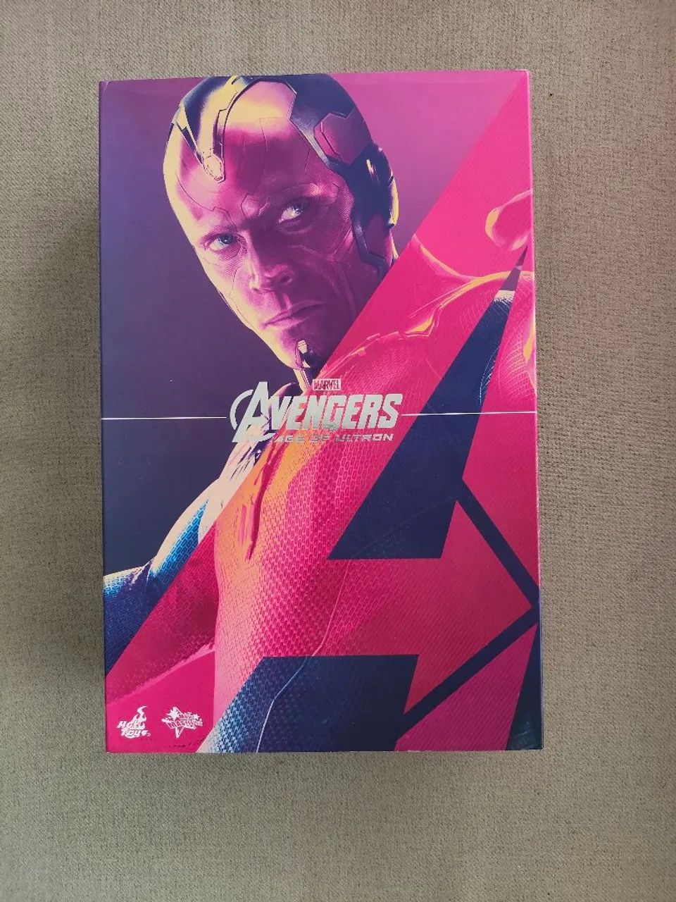 Visão Hot Toys 1/6