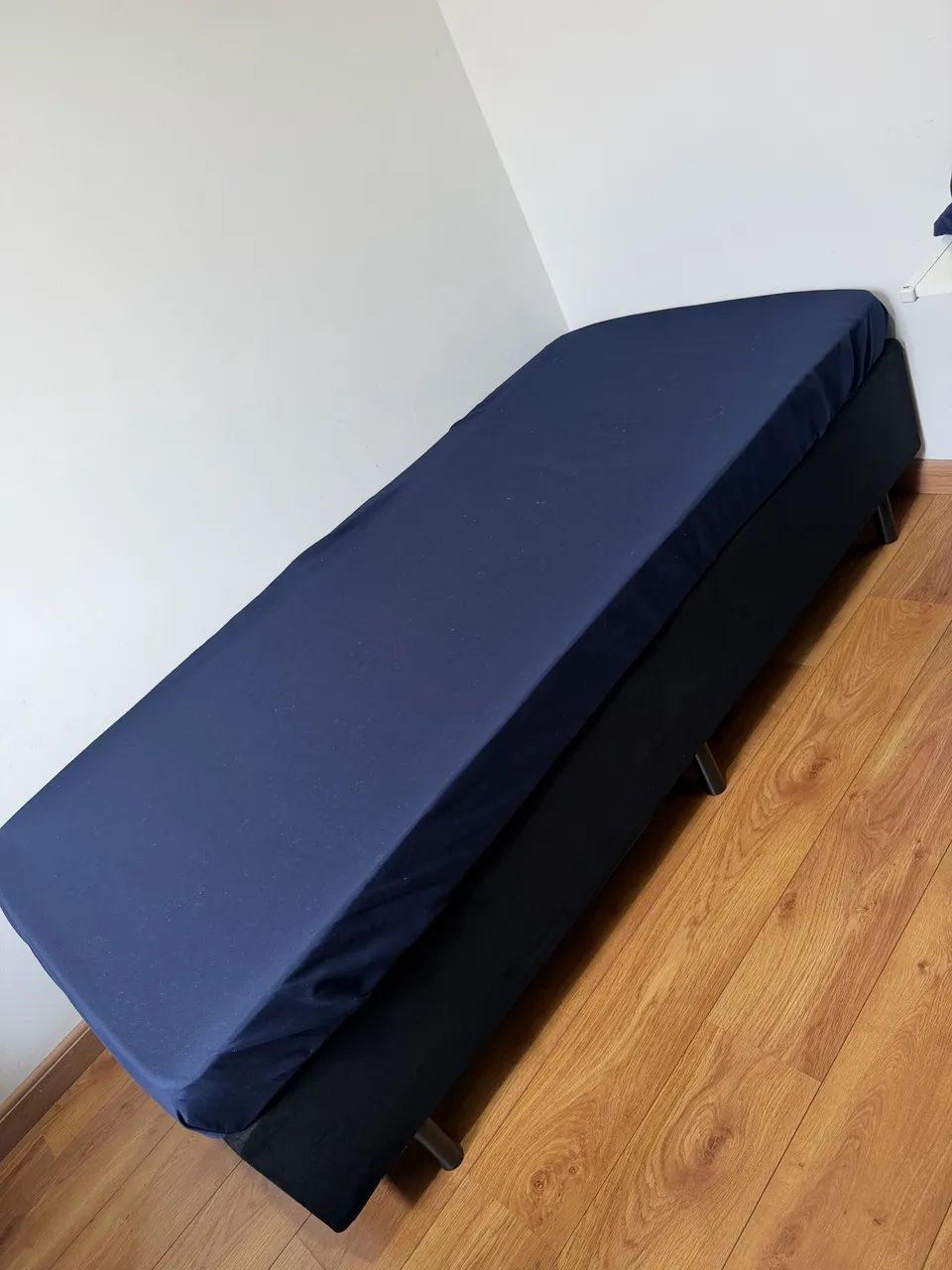 Cama de solteiro + colchão em ótimo estado - Foto 5