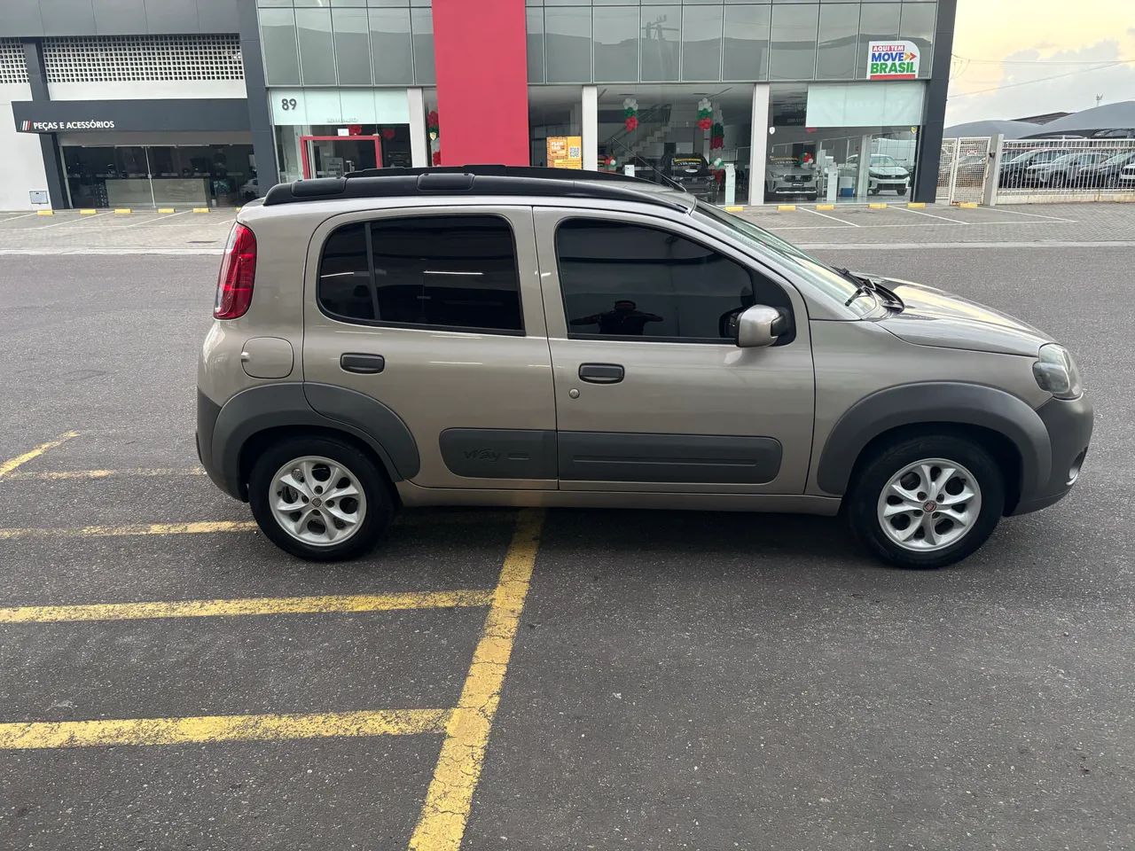 Fiat Uno WAY 1.4 EVO Fire Flex 8V 5P 2011