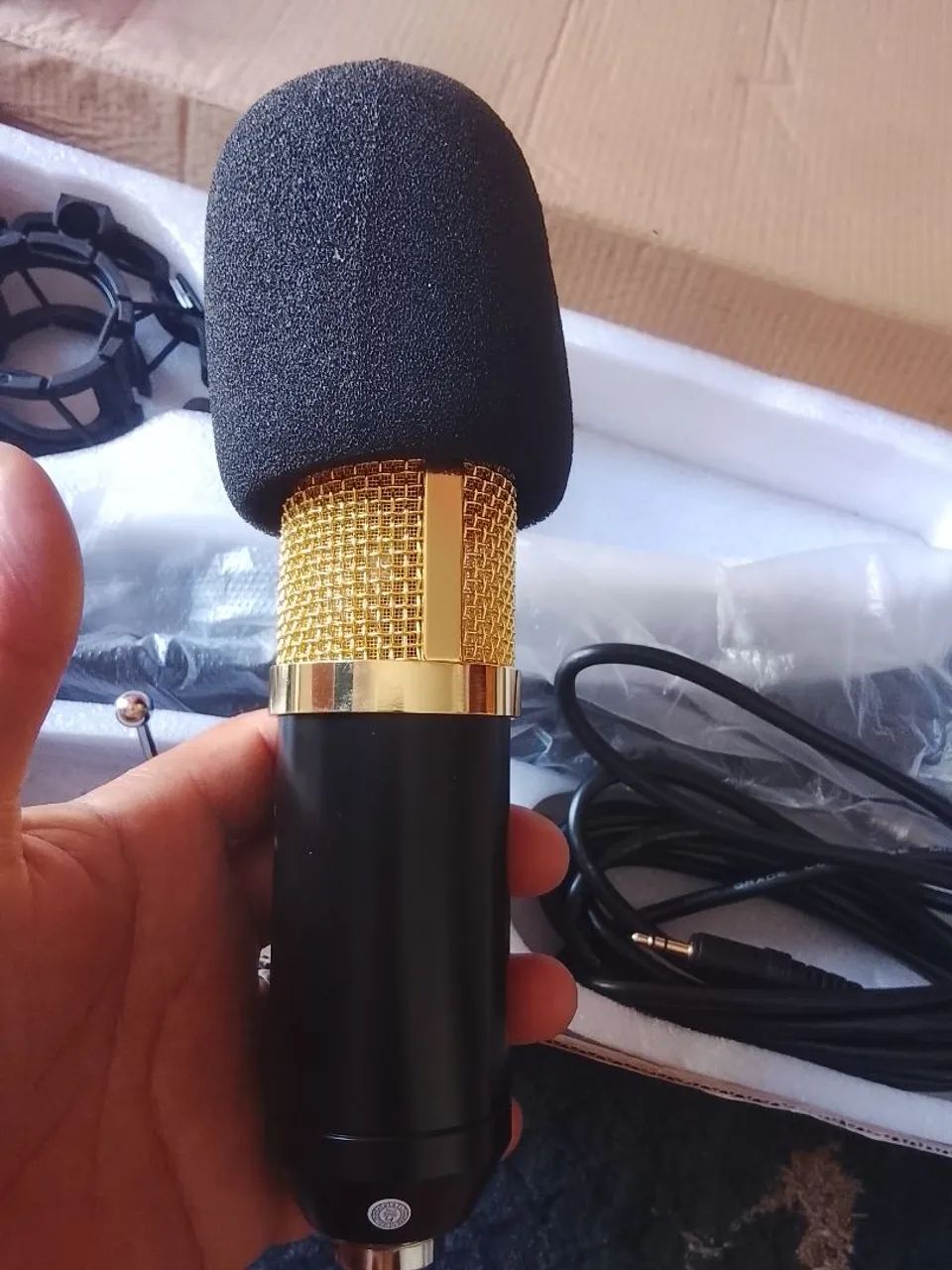 Microfone estilo podcast - Foto 4