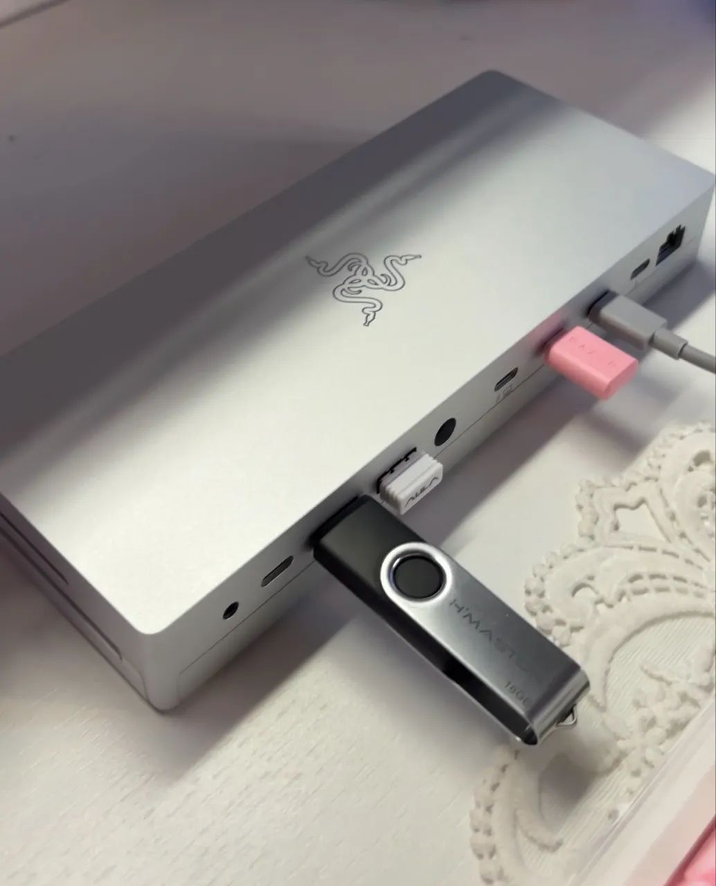 Razer Thunderbolt 5 Dock Mercury ( NOVO, lançamento) - Foto 5