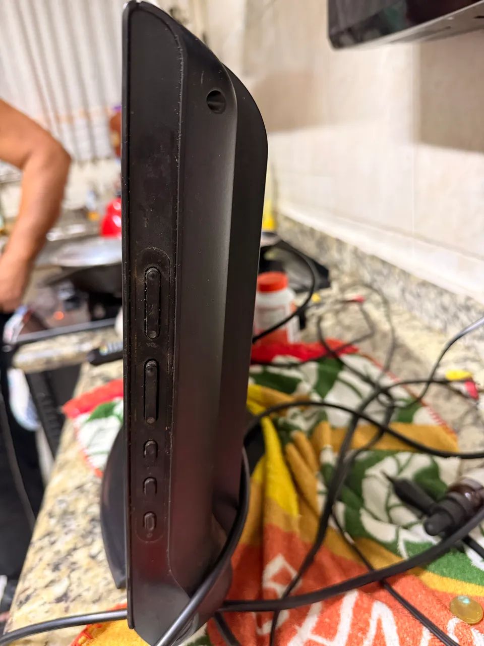 TV AOC LCD 19 polegadas  com HDMI VGA AV Funcionando Perfeitamente - Foto 2