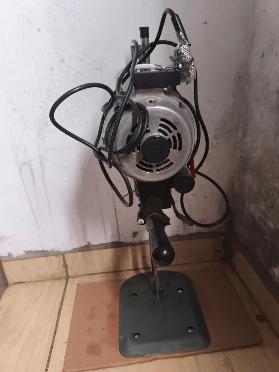 Máquina de corte tecidos, têxtil. - Foto 2