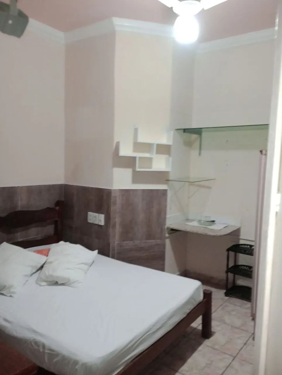 Quarto mobiliado