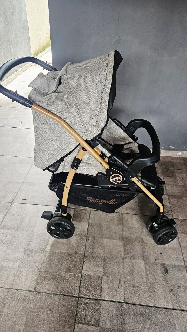 Carrinho de bebê + cadeirinha Borrigotto