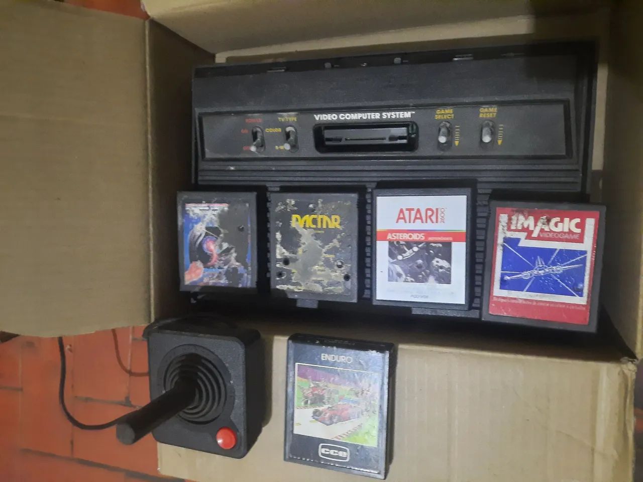 Atari 2600 5 jogos e 1 controle - Foto 2