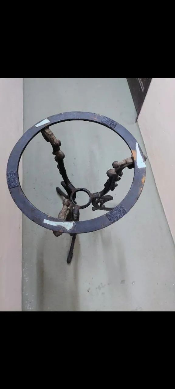 Base de mesa em ferro fundido,  estilo francês,Art nuveau   - Foto 2