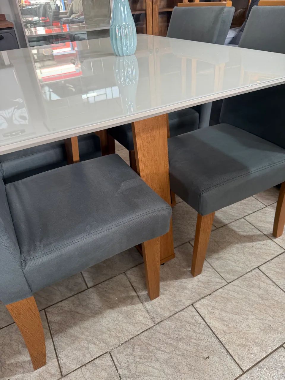 Mesa Com 04 Cadeiras Off White Nova 