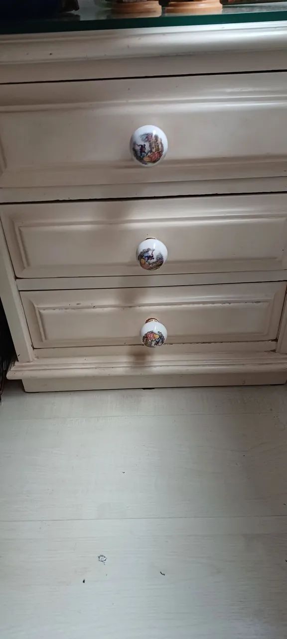 mesinha de cabeceira