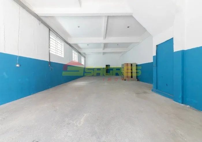 Galpão 280m² no Parque Novo Mundo