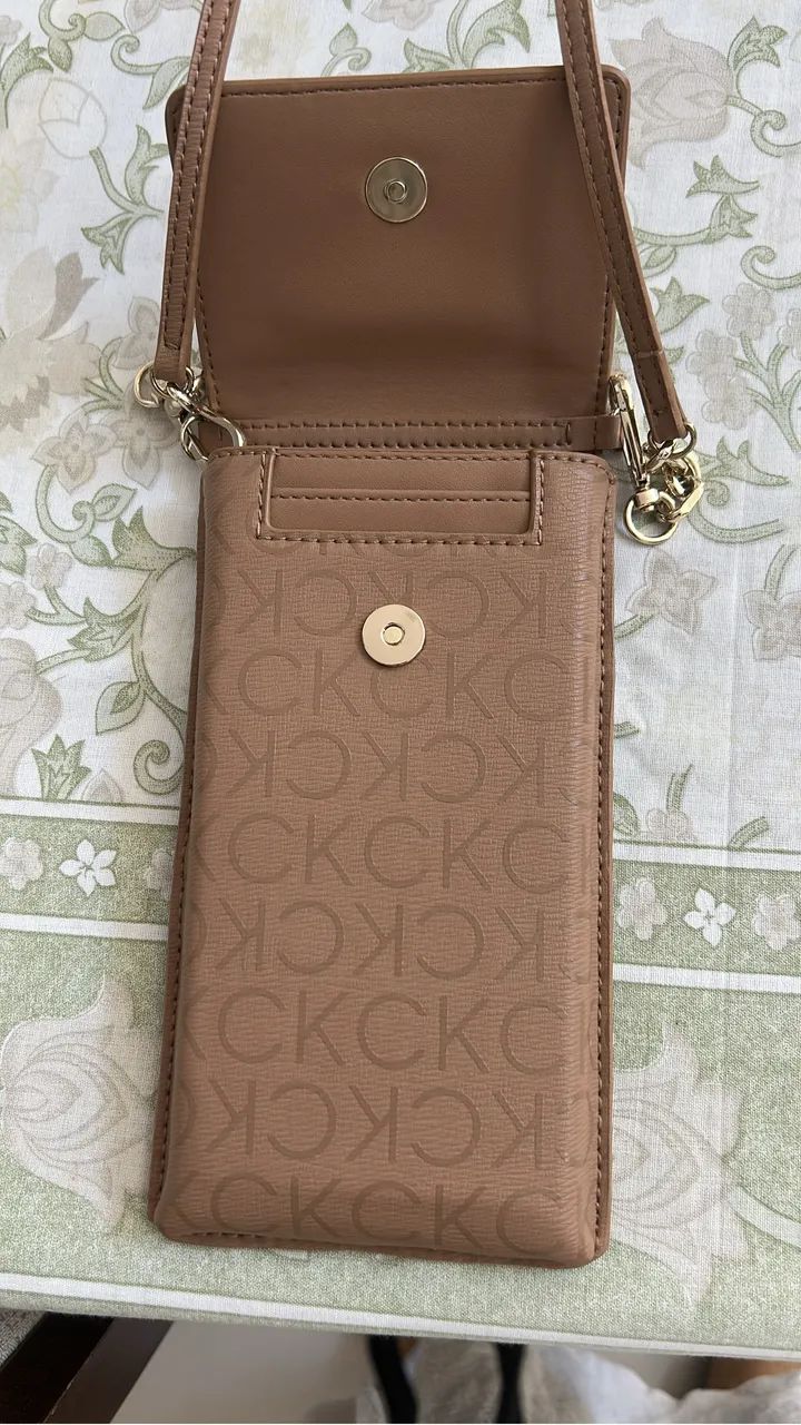 Bolsa para celular Calvin Klein nunca usada original - Foto 2