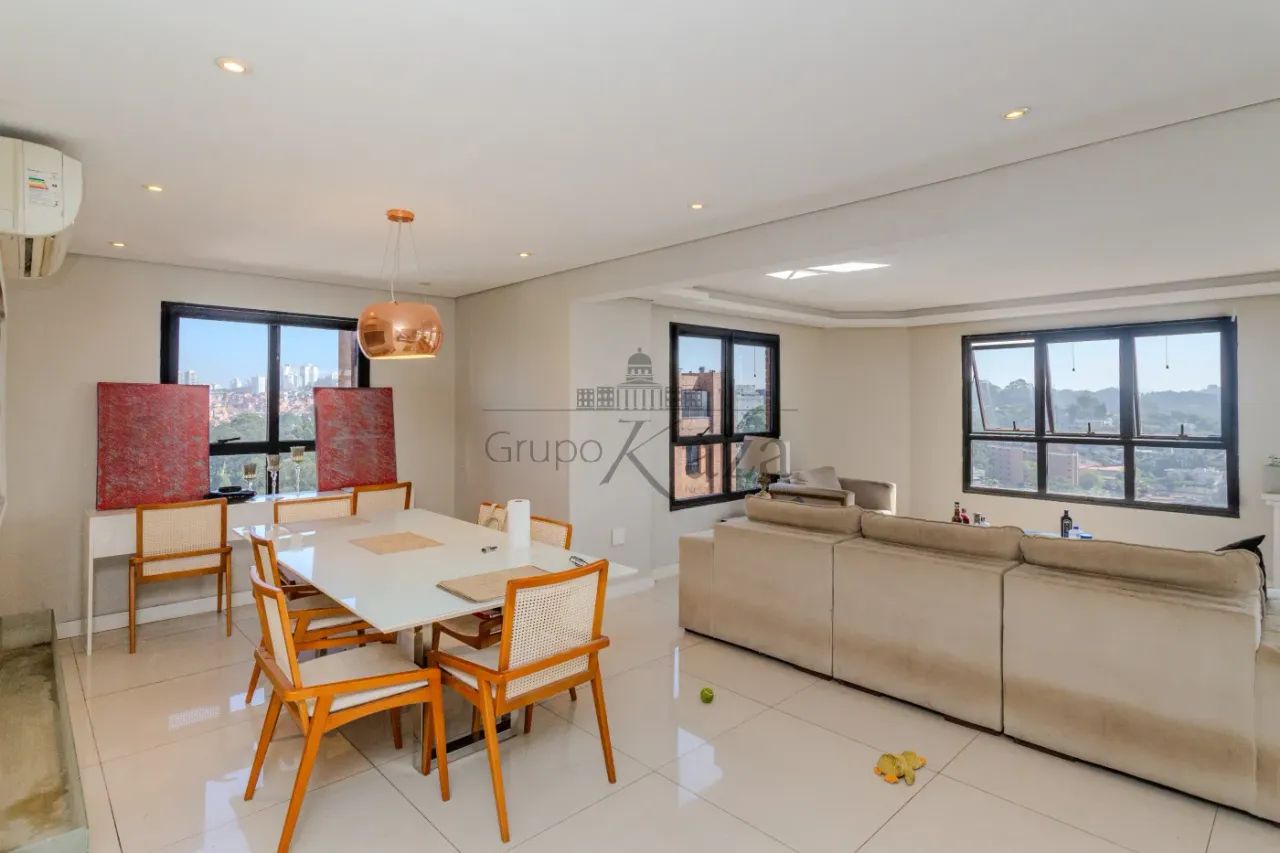 Cobertura Tríplex - Morumbi - 4 Dormitórios - 317m². - Foto 4