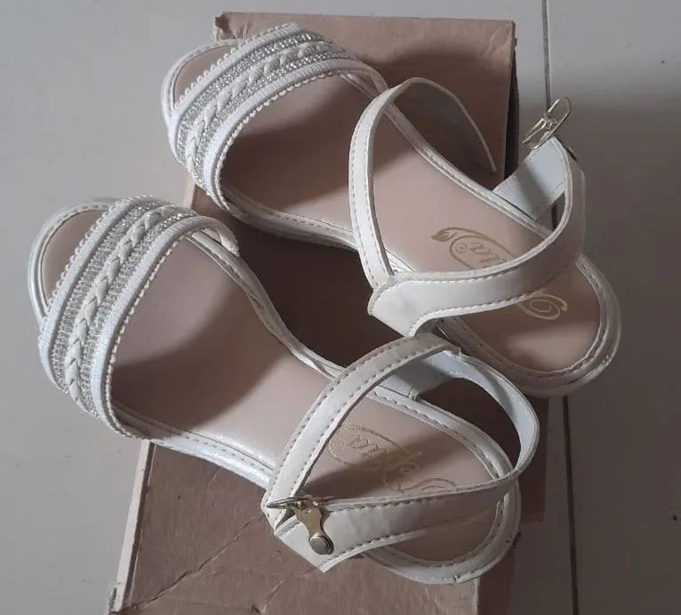 Sandália ?  - Foto 3