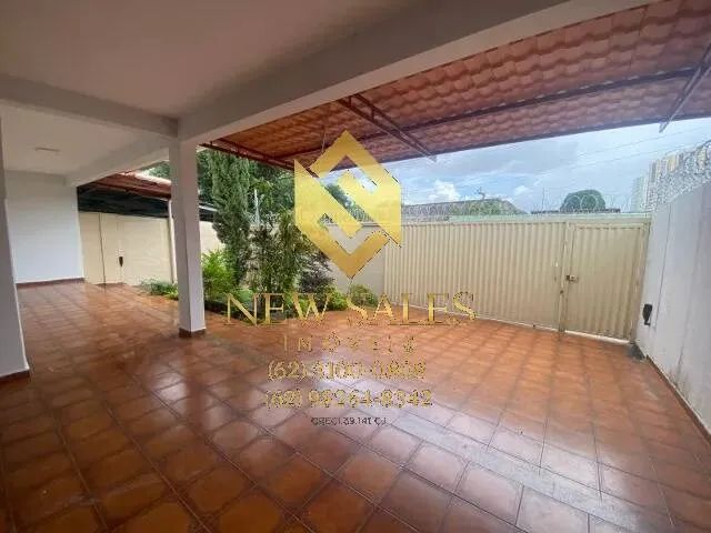 Casa Ampla à Venda no Setor dos Funcionários  Espaço de Sobra! - Foto 4