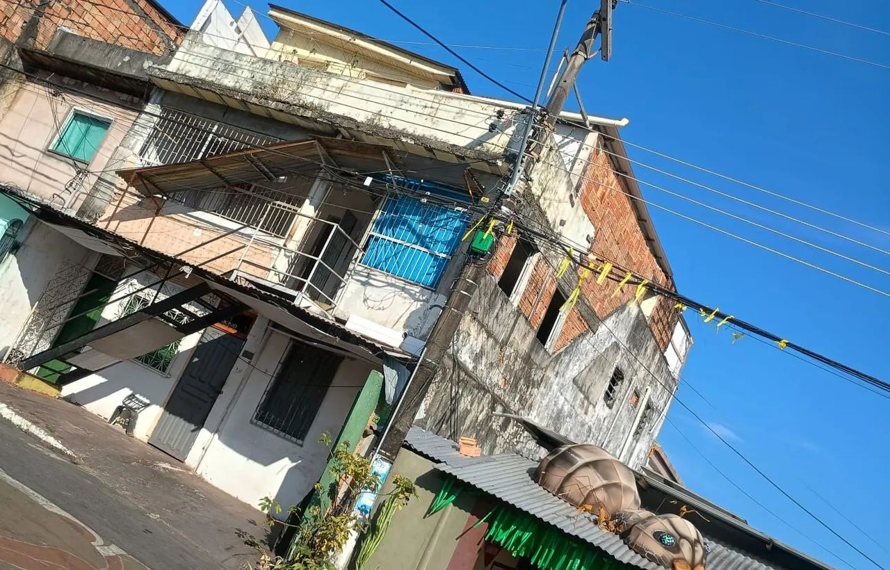 Casa de 3 andares morro da liberdade 