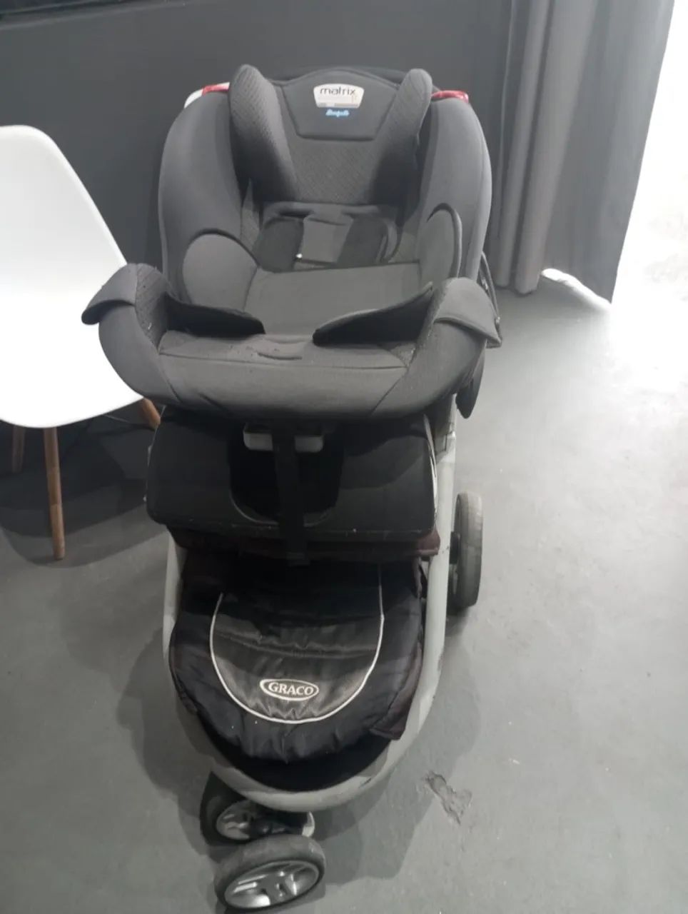 Carrinho de Bebê Graco com Bebê Conforto Matrix Infantil - Foto 3