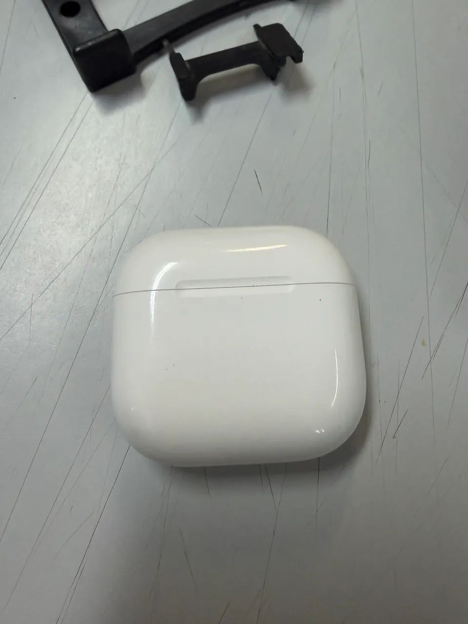 AirPods 4 c/ cancelamento ruído 