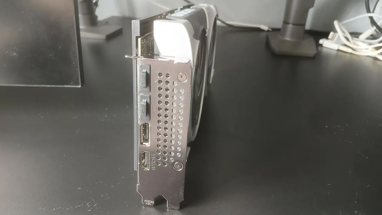 RTX 5060TI 8Gb - Foto 4
