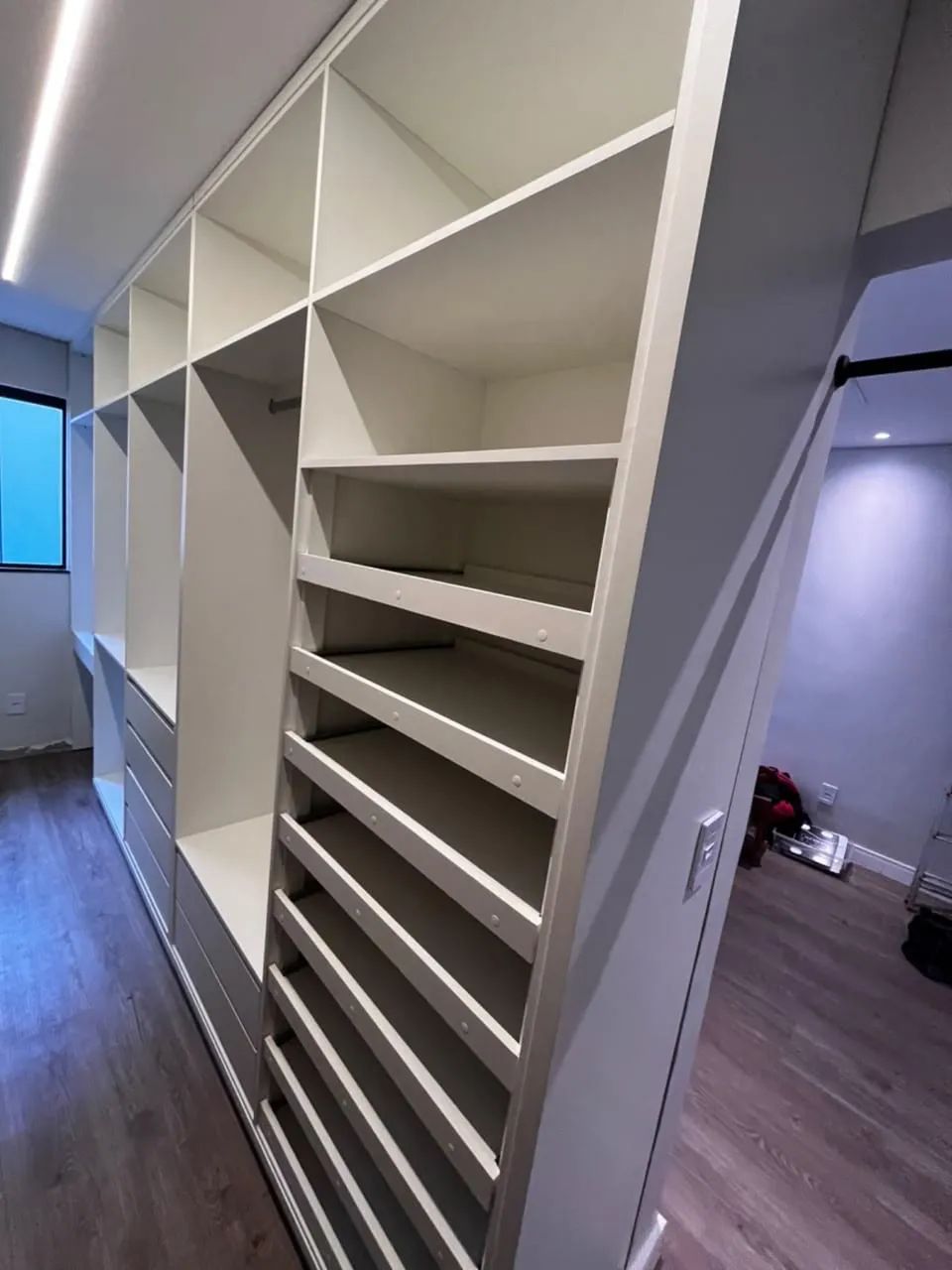 Guarda-roupas e closets sob medida em até 18x - Foto 2
