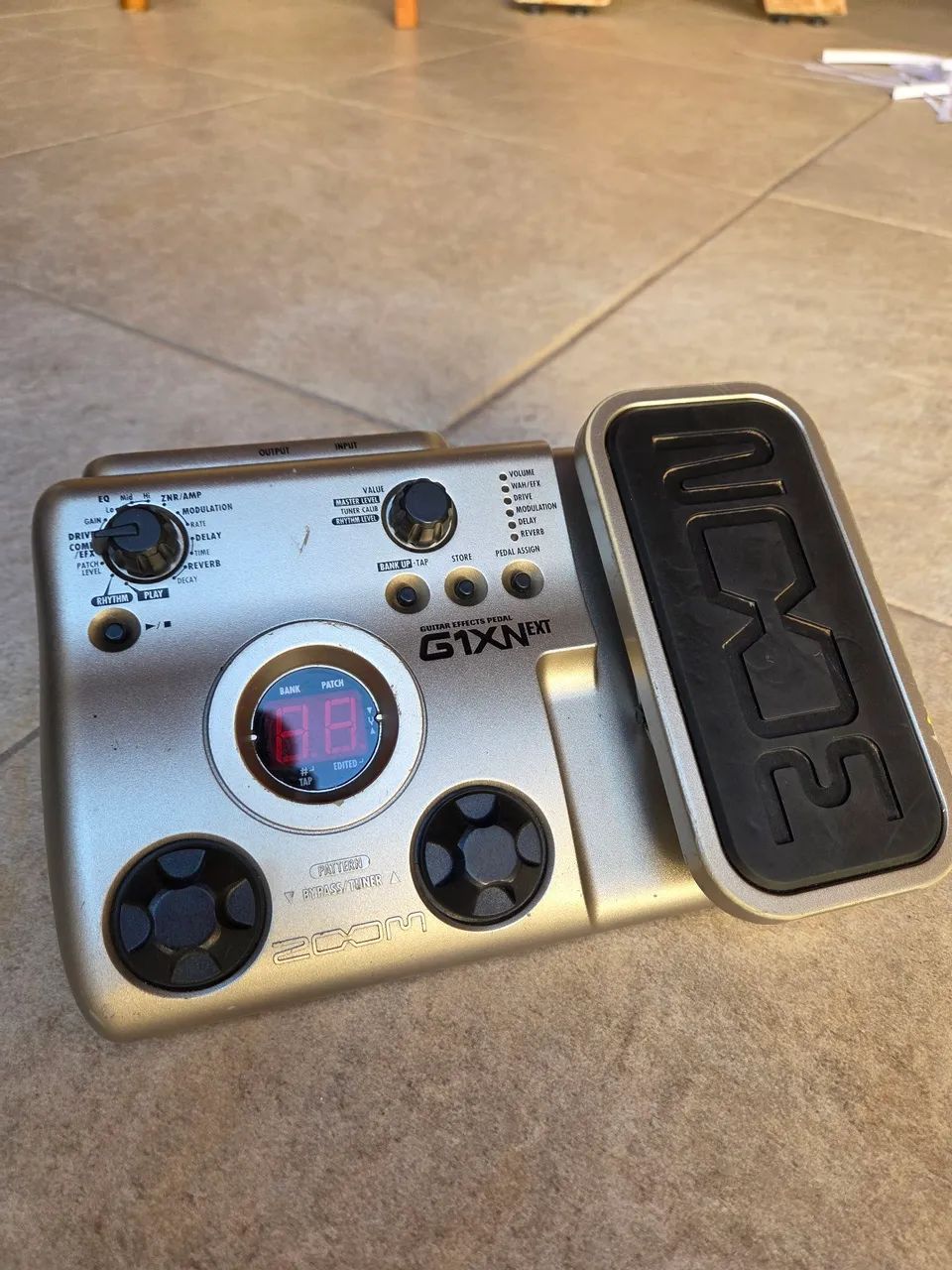 Pedaleira de guitarra - G1XNEXT ZOOM - Instrumentos musicais
