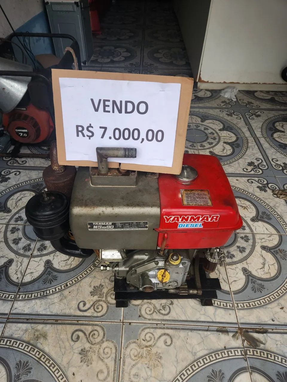 Motor  YANMAR 8HP com Gerador de Luz de 4CV