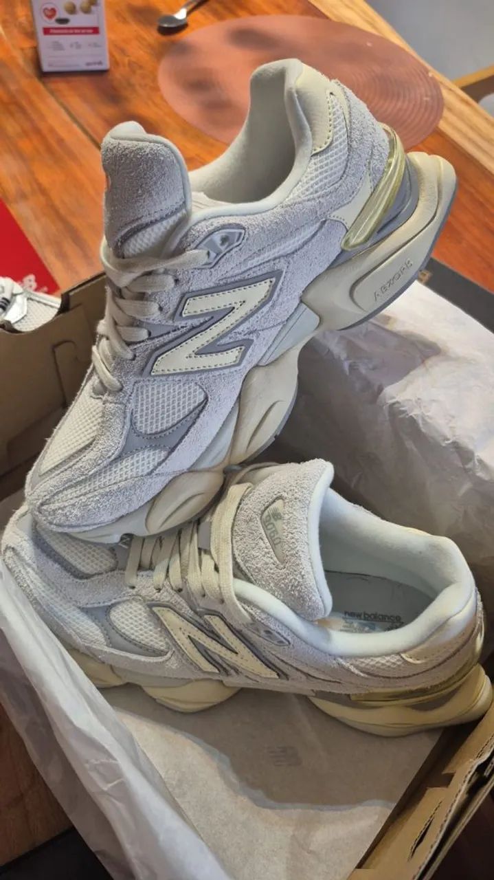 Tênis New Balance 9060