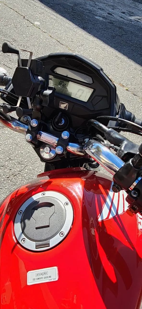 OPORTUNIDADE! Moto com documentação em dia, é pegar e andar. - Foto 5