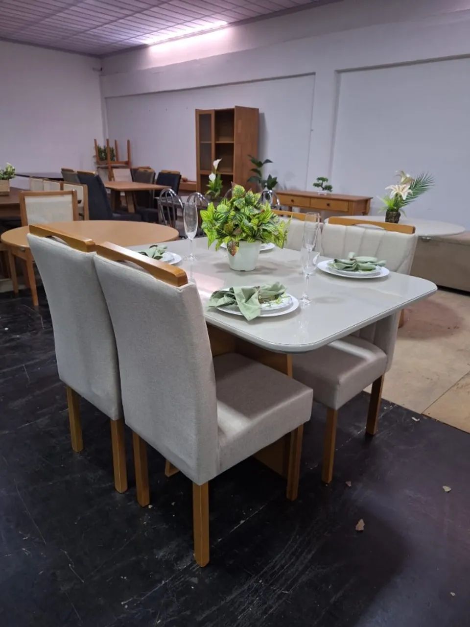 Mesa de Jantar com 4 cadeiras promoção - Foto 2
