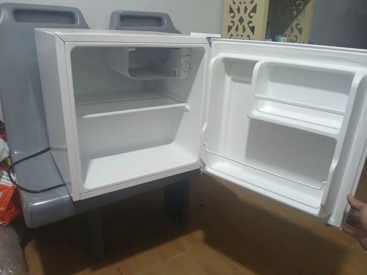 Frigobar Midea 45L - Foto 3