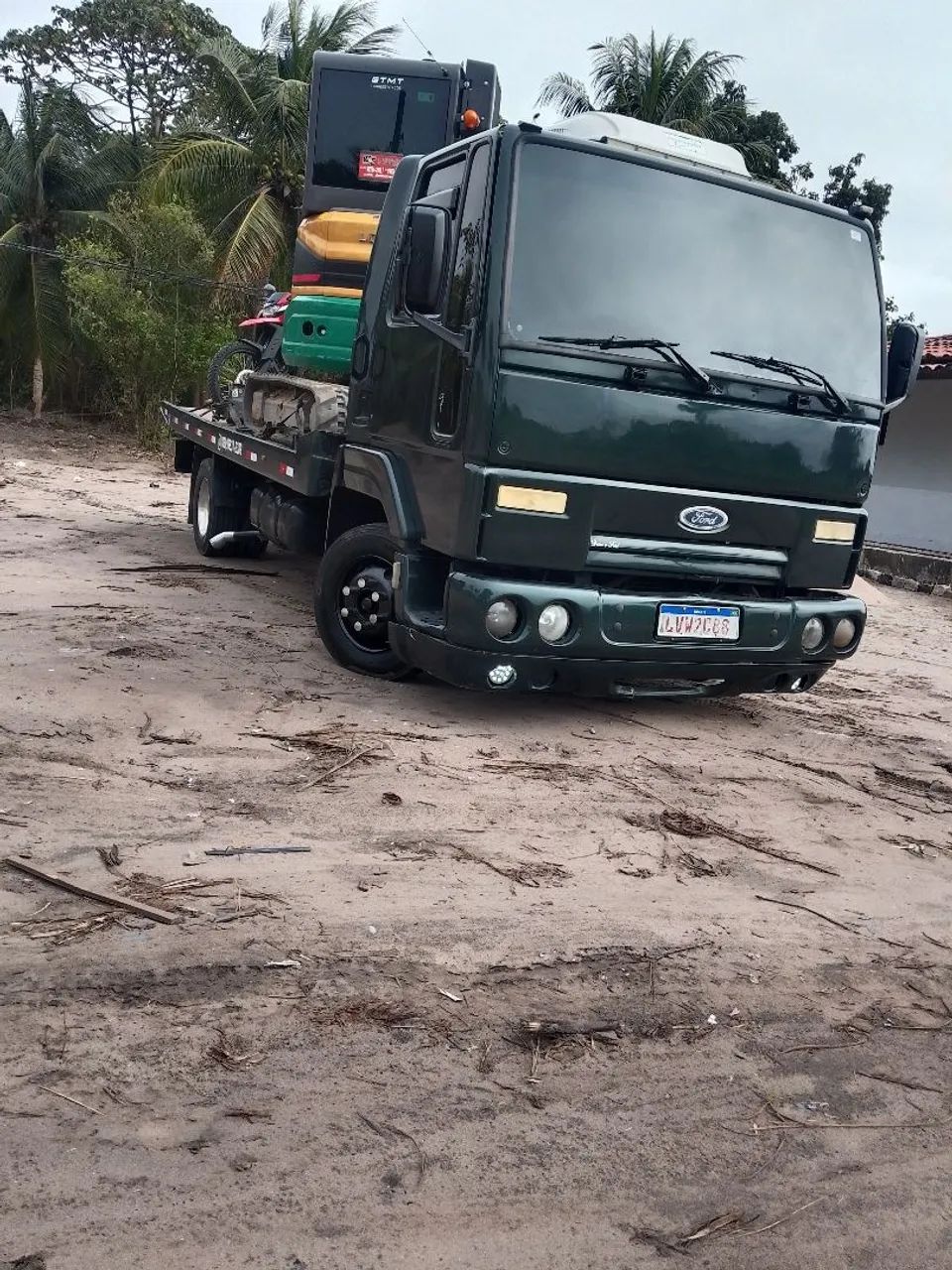 Ford cargo 815 plataforma de 5.50