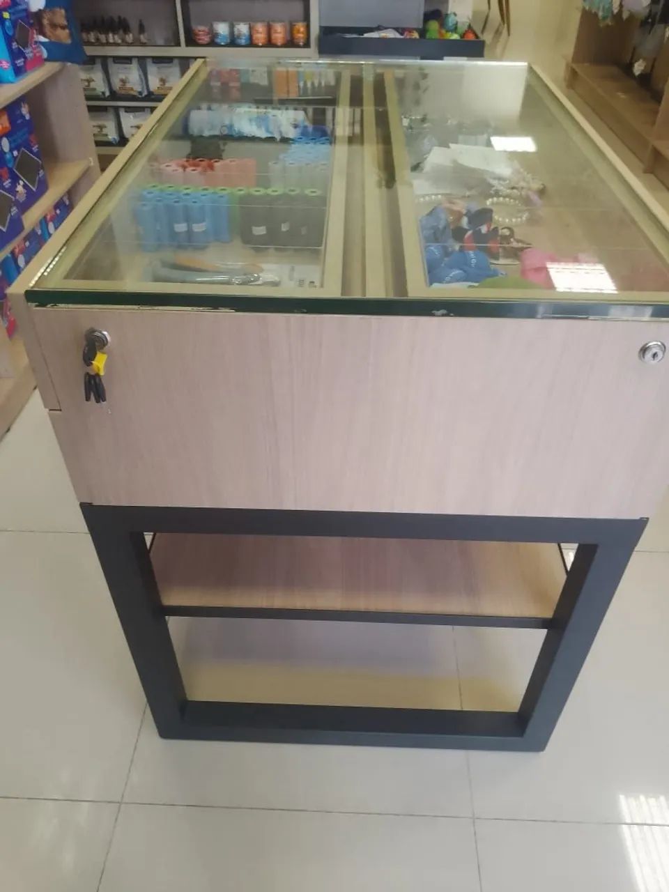 Lindo móvel para centro loja - Foto 2