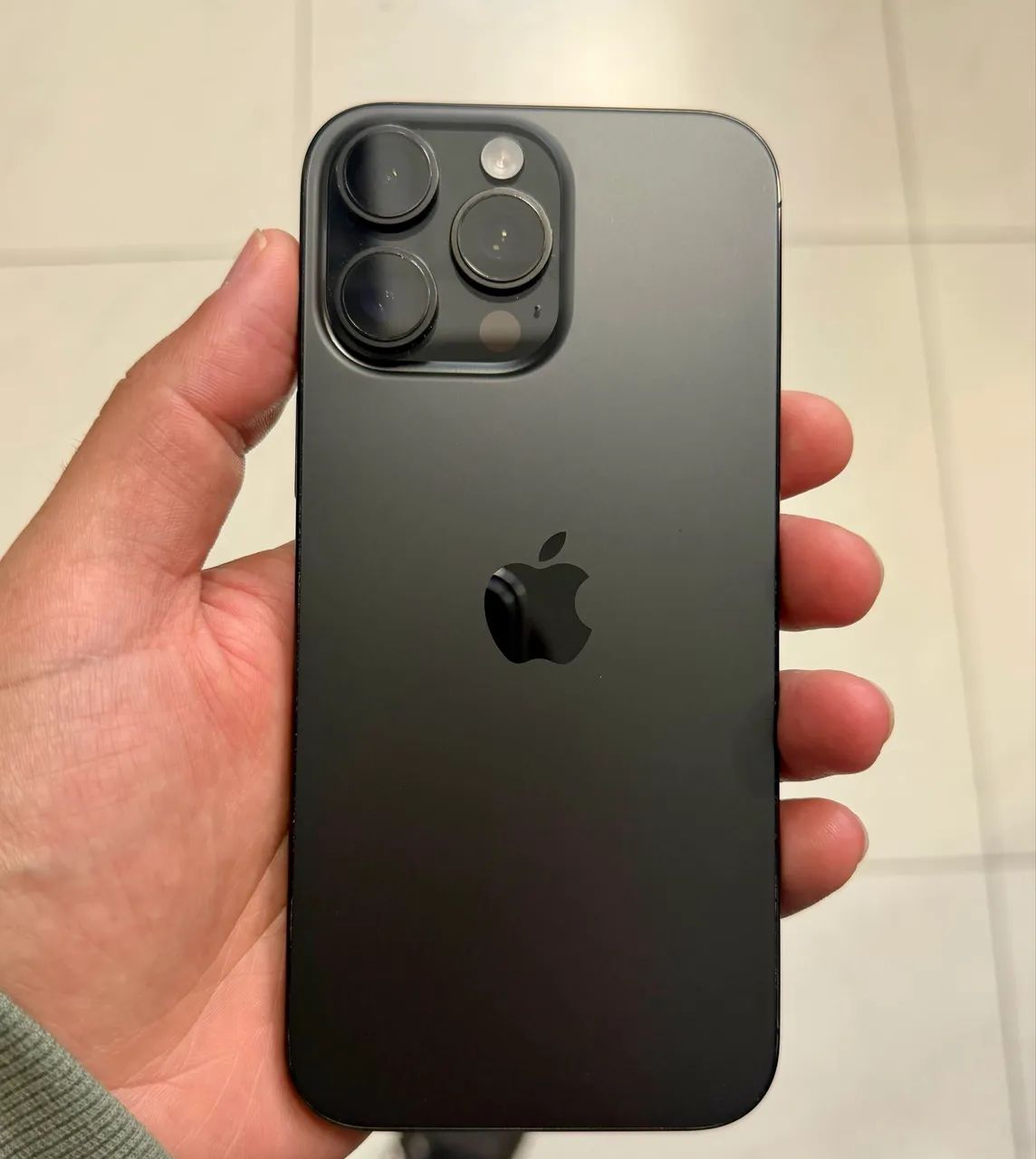 iPhone 16 Pro Max - Foto 2