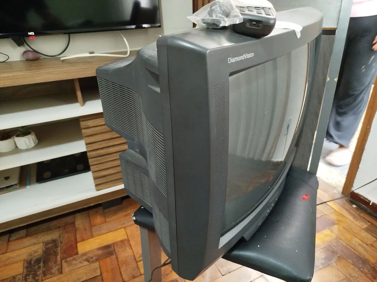 TV DE TUBO MITSUBISHI apenas r$ 220<br>MODELO TC-2009 20 POLEGADAS - Foto 4
