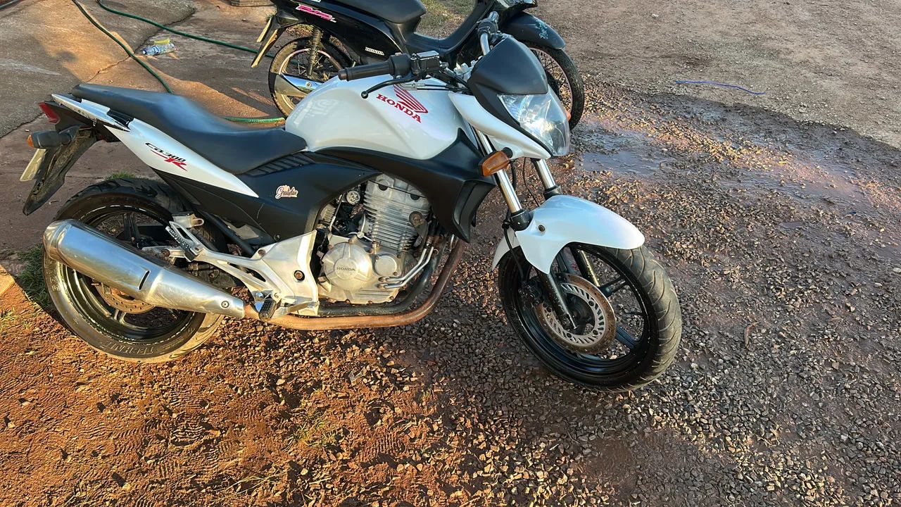 VENDE-SE CB300  - Foto 3