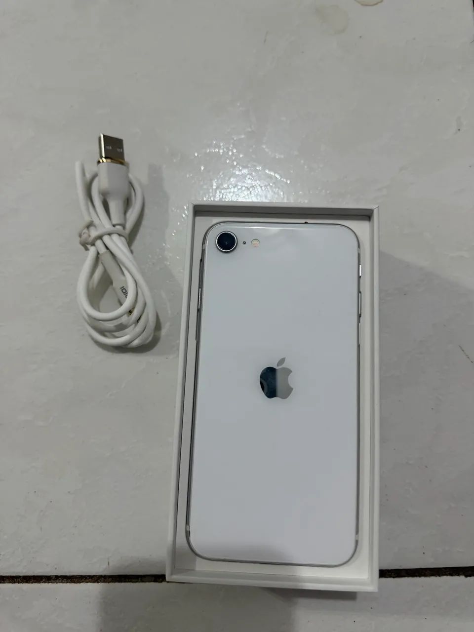 iPhone SE 2ª Geração 128GB - Celulares e Smartphones - Centro