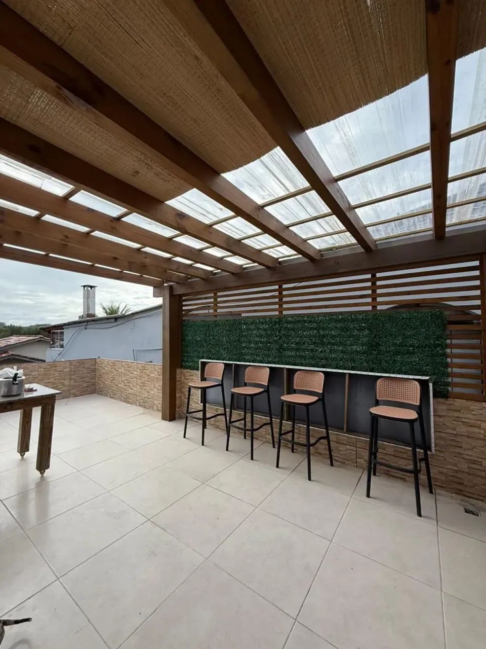Imóvel / Prédio a venda com 354 m² no Alto do Ribeirão da Ilha - Florianópolis - SC