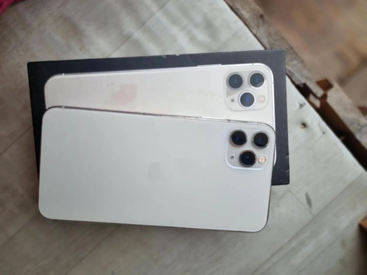 iPhone 11 Pro Max prata  - Foto 3