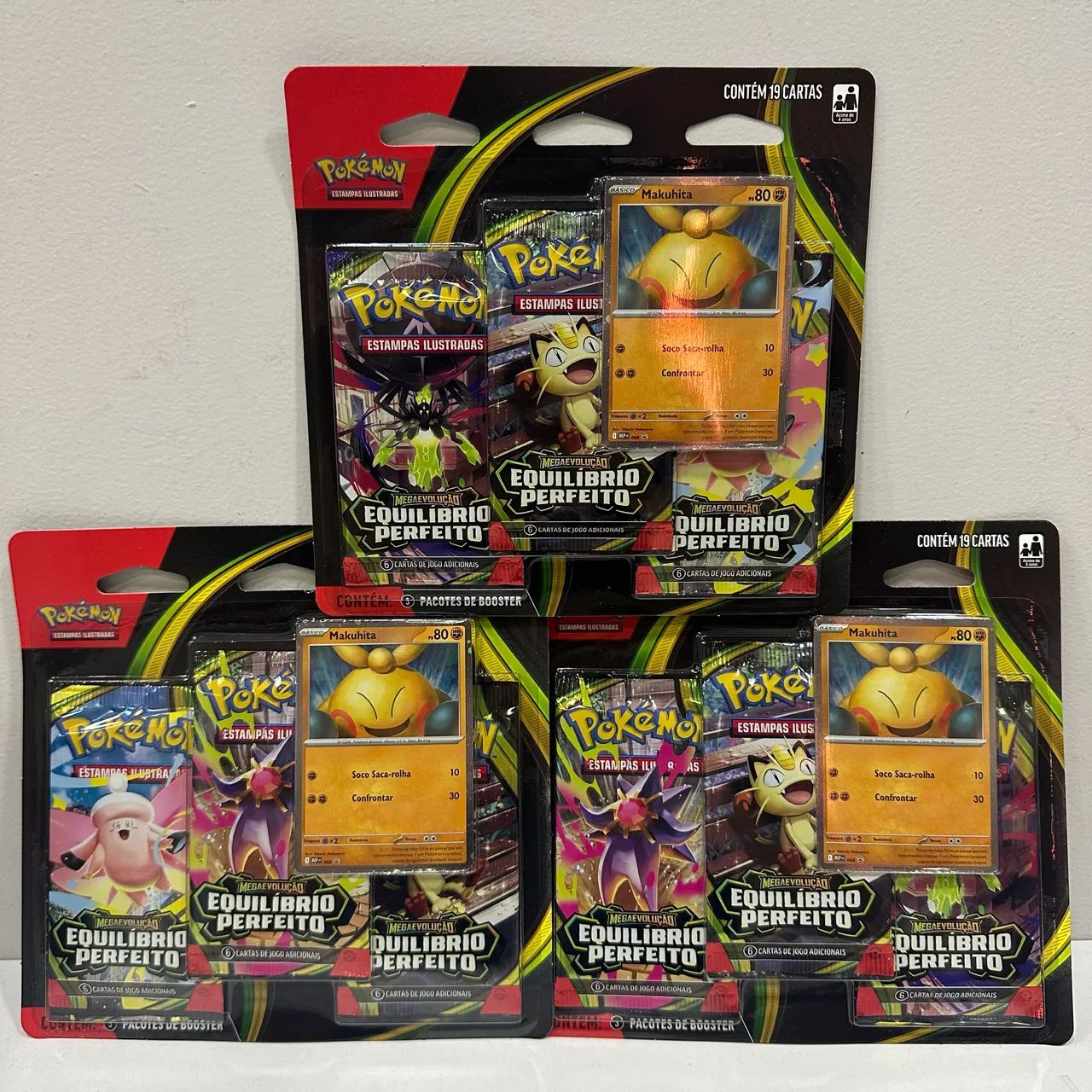 Triple Pack Equilíbrio Perfeito Pokémon TCG - FFSTOREGAMES