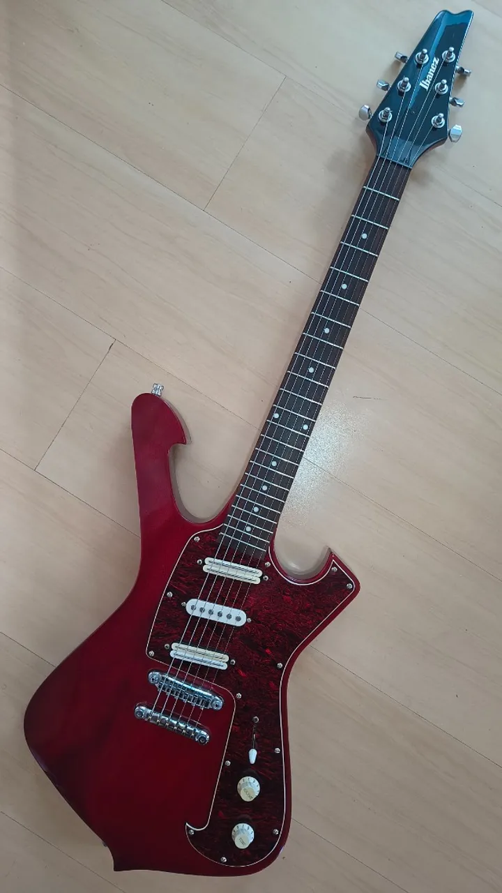 Guitarra Giannini GI 700 TBK (7 cordas) - Instrumentos musicais