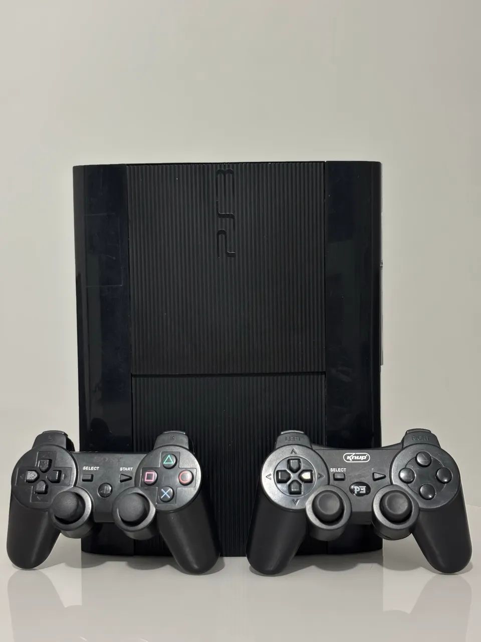 Ps3 super slim DESTRAVADO COM 2 CONTROLES + GARANTIA 