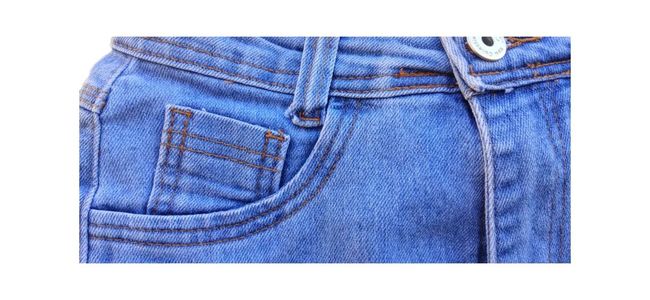 Calça boca de sino desfiada - Foto 3