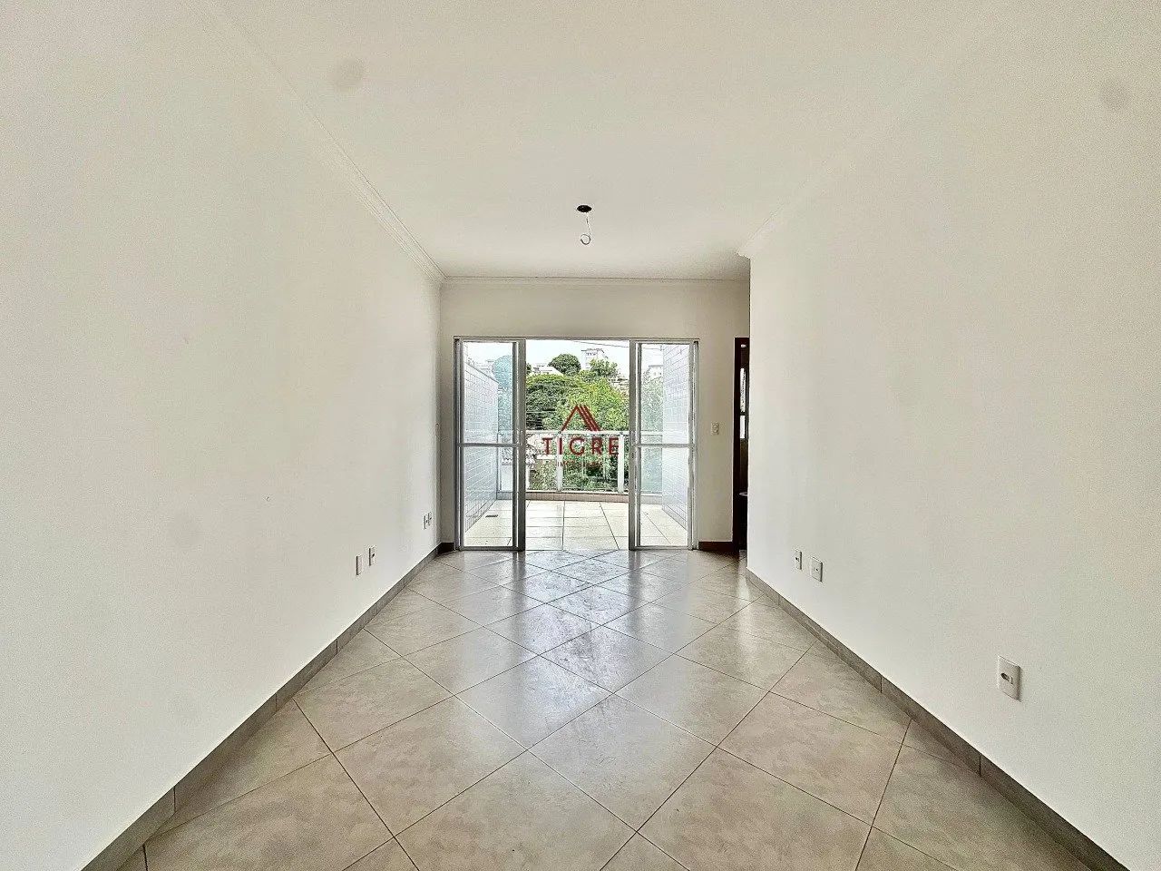 Apartamento com 2 Quartos à Venda, 85m² - Foto 2