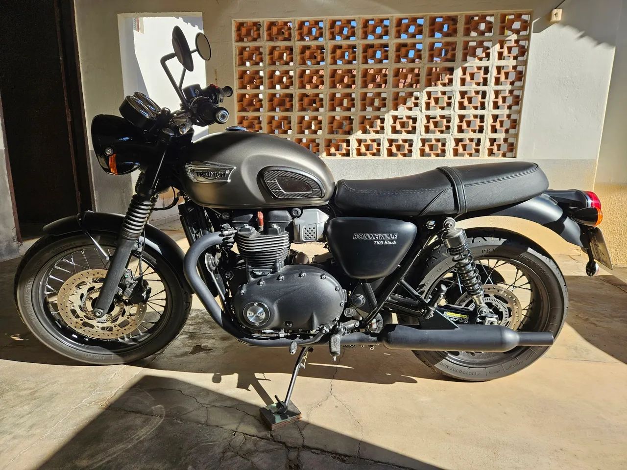 Bonneville 100 Black  - Foto 2