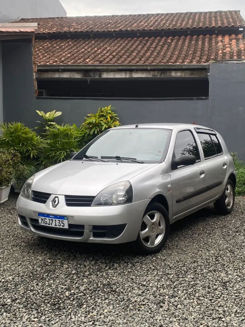 Renault Clio Clio Campus Hi-Flex 1.0 16V 5p 2009