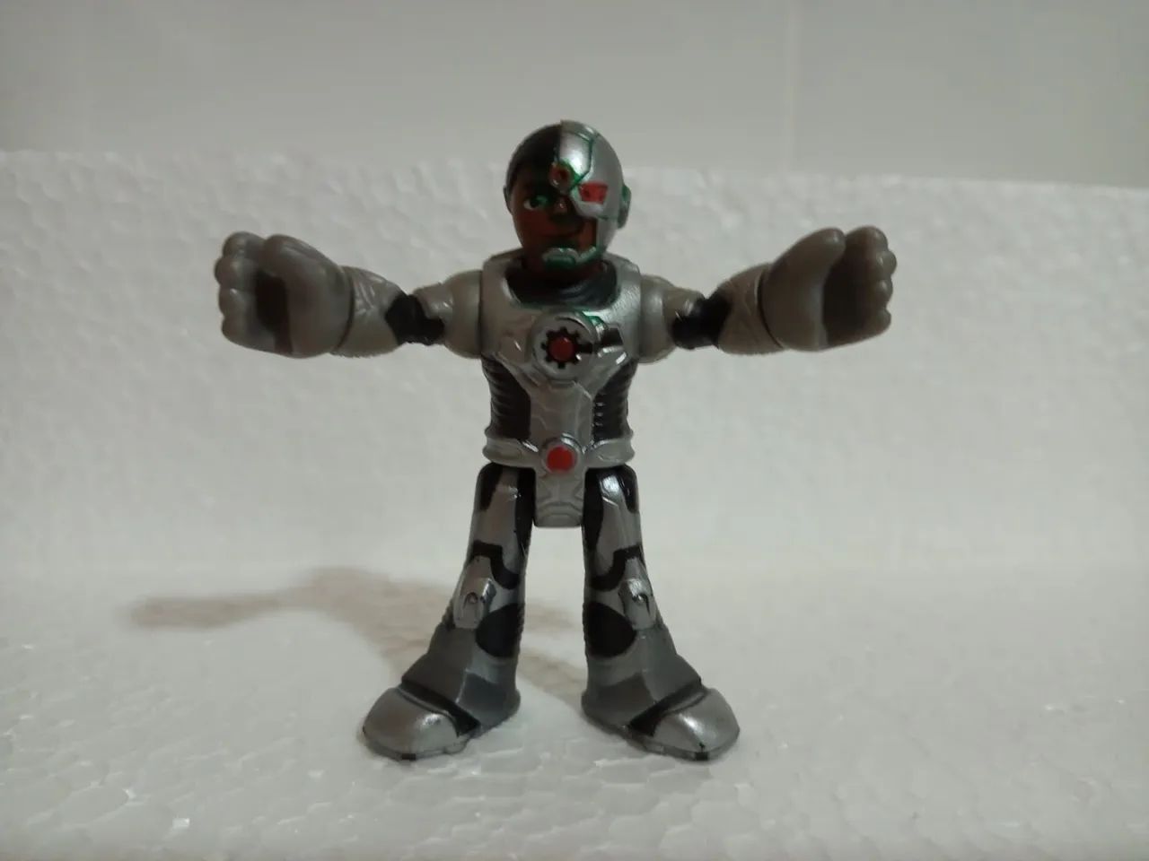Boneco ciborgue Imaginext  - Foto 4