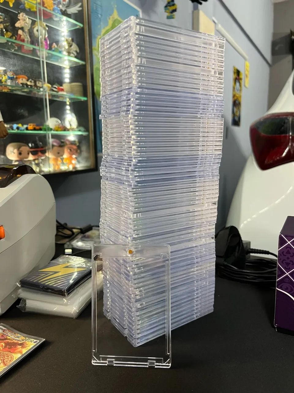 55 Top Loader Magnéticos Protetores De Cartas Pokémon - Foto 2
